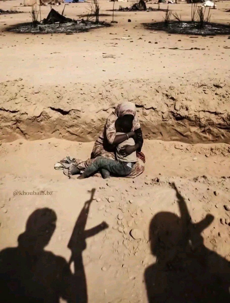 MTasaruf's tweet photo. 💔 Sudan waxay gubaysaa, dadka rayidka ahna waa la xasuuqayaa.
Haween, carruur iyo waayeel lama kala reebin.
Rabbi ha u gargaaro reer Sudan. 🤲🏾
#PrayForSudan 🇸🇩 #NoToWar #HumanityFirst https://t.co/IEcn6ht9XU