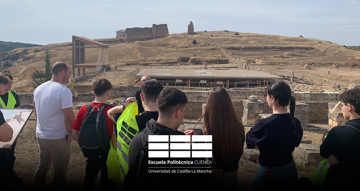 politecnicacu's tweet image. 🏛️ Los estudiantes del Grado en Ingeniería de Edificación realizaron una visita académica al yacimiento arqueológico de Valeria (Cuenca).

Estuvieron acompañados por el profesor Víctor Pérez Andreu y guiados por Julián Torrecillas, investigador y divulgador. 👏

#EPC #Ingeniería