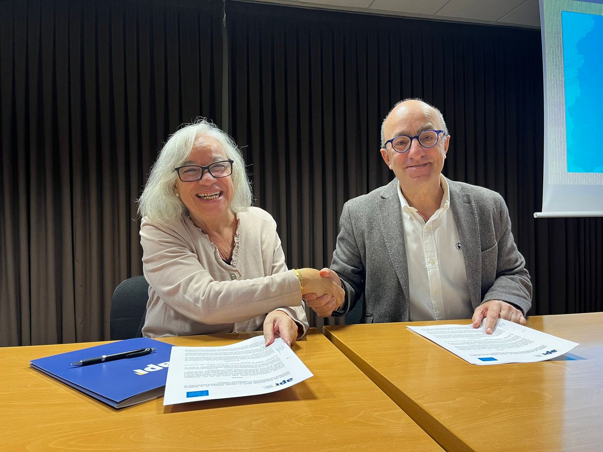 ✍️ Avui hem signat un conveni de col·laboració amb l’Associació d’Agents Immobiliaris de Catalunya i el Col·legi Oficial d’Agents de la Propietat Immobiliària de Barcelona

🔹Totes les oficines d’API de la ciutat tindran díptics informatius sobre els drets i deures dels llogaters