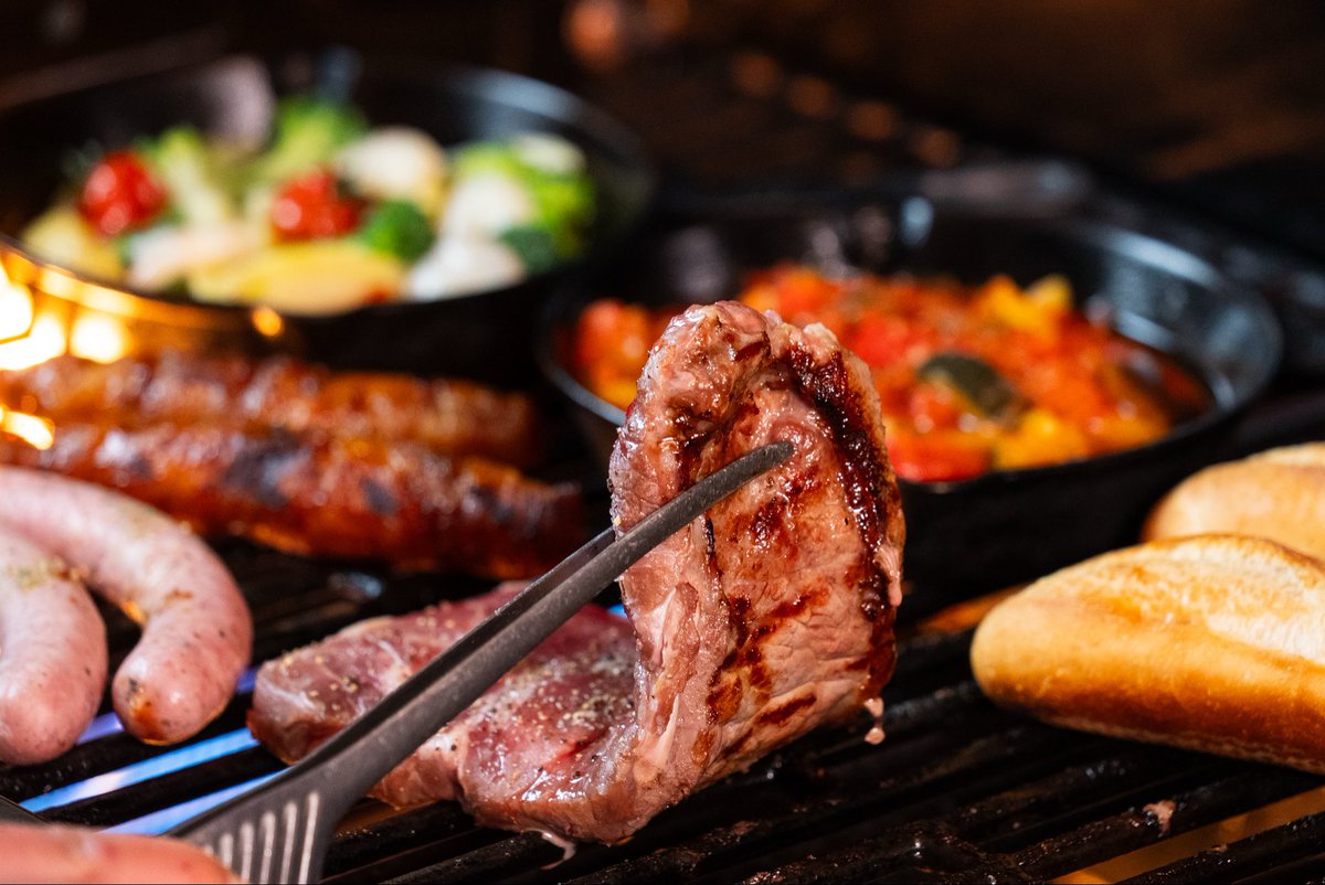 Toki_COMORIVER's tweet image. お部屋でディナータイム🍽️

焼きたてのパンと地域や自然の恵み

清流の音が聞こえる静かな場所で大切な人たちと囲むお食事をお楽しみください🌿

▼詳しくはこちらから
comoriver.com/food/