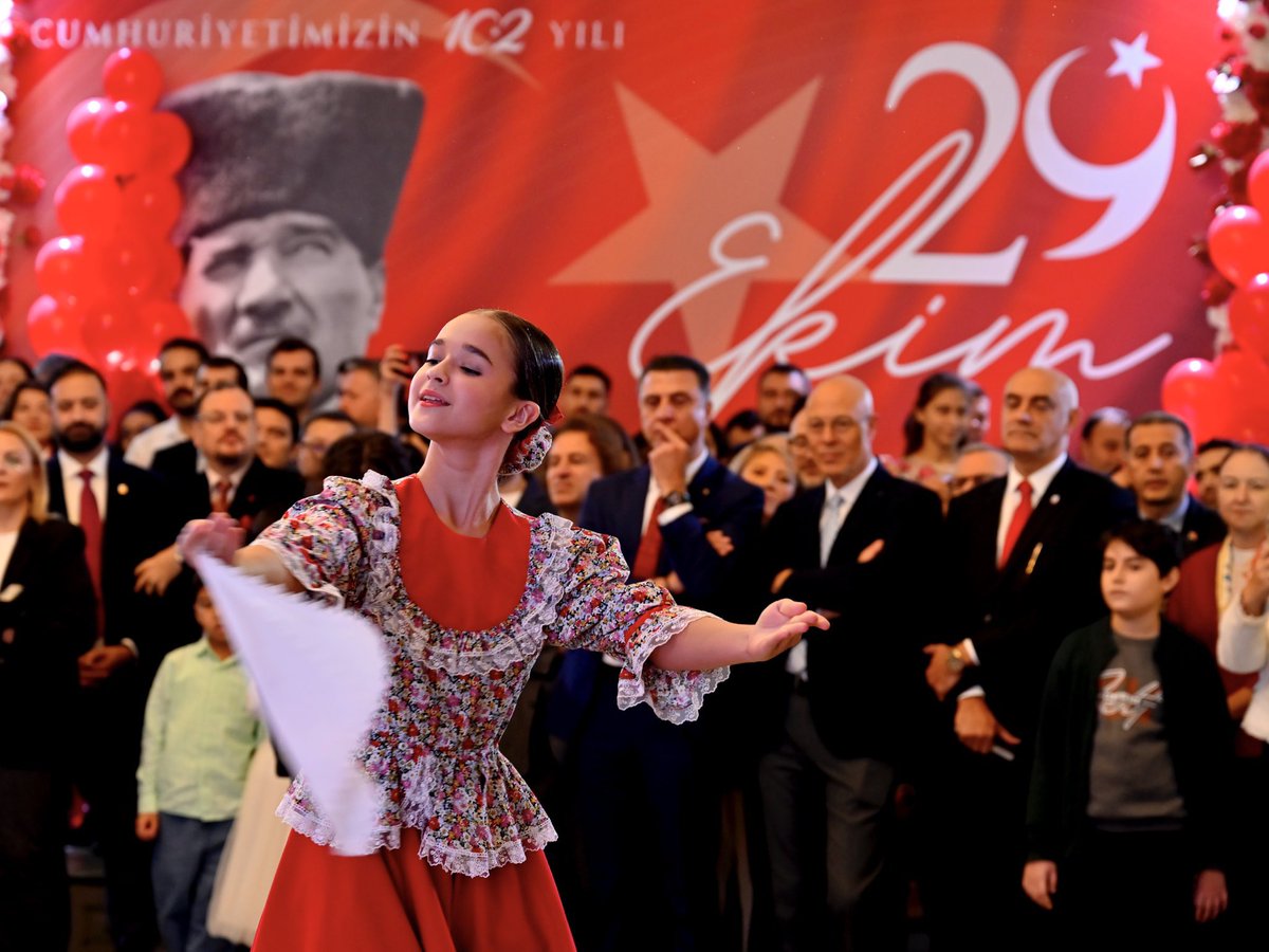 aliihsanmutlu's tweet photo. 🇹🇷 29 Ekim Cumhuriyet Bayramımız kutlu olsun. Plaketleri için Sayın Büyükelçimize ve Rus-Türk İş İnsanları Birliğine teşekkür ederim. 🇹🇷 https://t.co/NP0Q1zax9P
