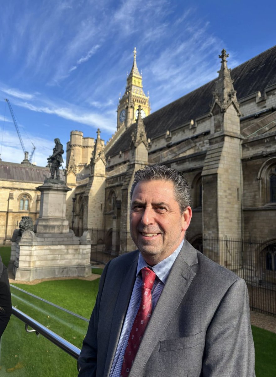 APlusAluminium's tweet photo. So yesterday our MD, Jon Palethorpe visited parliament. Alongside key members of the glazing industry and representatives from government, industry and policymaking. This was really a key moment to set the agenda for the future of the sector 

#GGF #GlassandGlazing #UKParliament https://t.co/cUzh0OaLz3