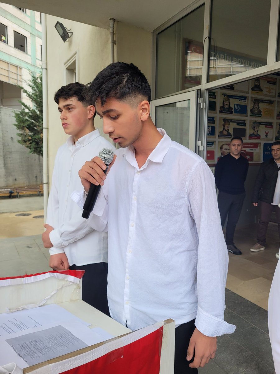 🇹🇷 Cumhuriyetimizin ilanının 102. yıl dönümünü, büyük bir gurur ve coşkuyla kutluyoruz.
Gazi Mustafa Kemal Atatürk başta olmak üzere, bu toprakları bizlere vatan yapan tüm kahramanlarımızı rahmet, minnet ve saygıyla anıyoruz. 🇹🇷
<a href="/tcmeb/">Millî Eğitim Bakanlığı</a> <a href="/istanbulilmem/">İstanbul İl Millî Eğitim Müdürlüğü</a> <a href="/istanbul_MTE/">İstanbul Mesleki ve Teknik Eğitim</a> <a href="/ugur_sahin/">ugur sahin</a>