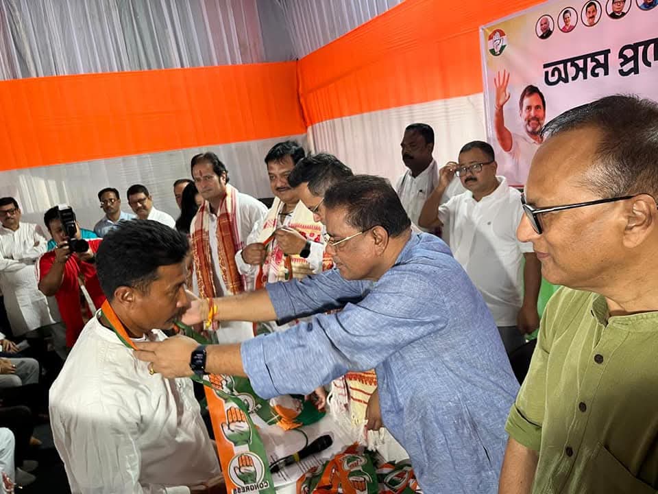 ripunbora's tweet image. Today, I attended the joining program of @INCAssam held at Manabendra Sharma Complex, Guwahati, in the presence of APCC President Shri Gaurav Gogoi and other senior leaders. Former President of Bengali Youth Students Federation Shri Mahananda Sarkar, TMPK Ganashakti founder Shri…