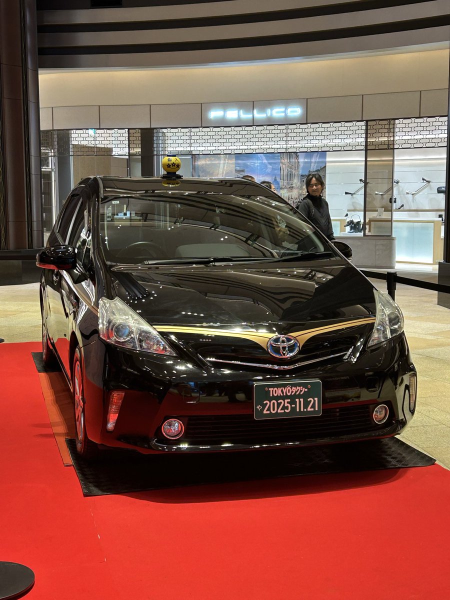 カーリン・ジェイコブス エキシビジョンポスター Ninja ZX 10R (2011-2014) Headlight Graphics - Invision