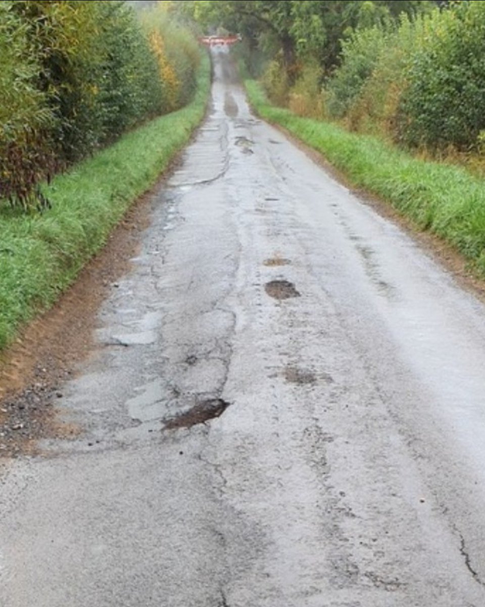 WNhighways's tweet photo. 🚧 Check out the JCB Pothole Pro in action on Gayton Road, Tiffield Village!
Before & after pics show the difference. Fast, clean, and effective road repair. 👏 #PotholePro #Tiffield #RoadRepairs #BeforeAndAfter https://t.co/R1LDmKJZPn