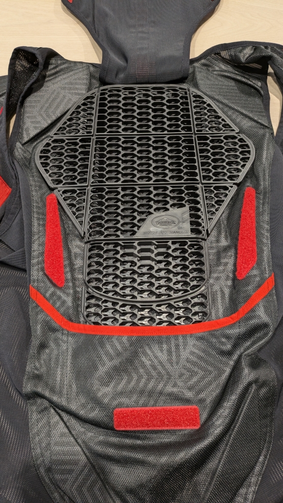 商品紹介】 K-4648 プロテクトベスト ジャケットの中にプラスするだけ