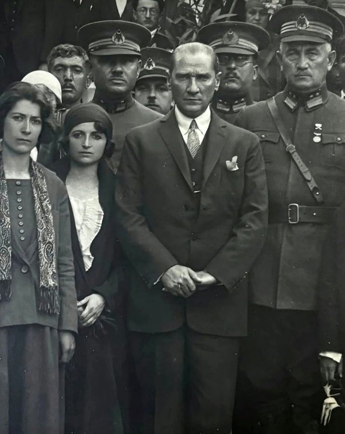 Warchillect (@warchillect) on Twitter photo 