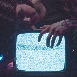 Muso's Guide - Josaleigh Pollett Is Haunted By Poltergeist musosguide.co.uk/component/k2/i…