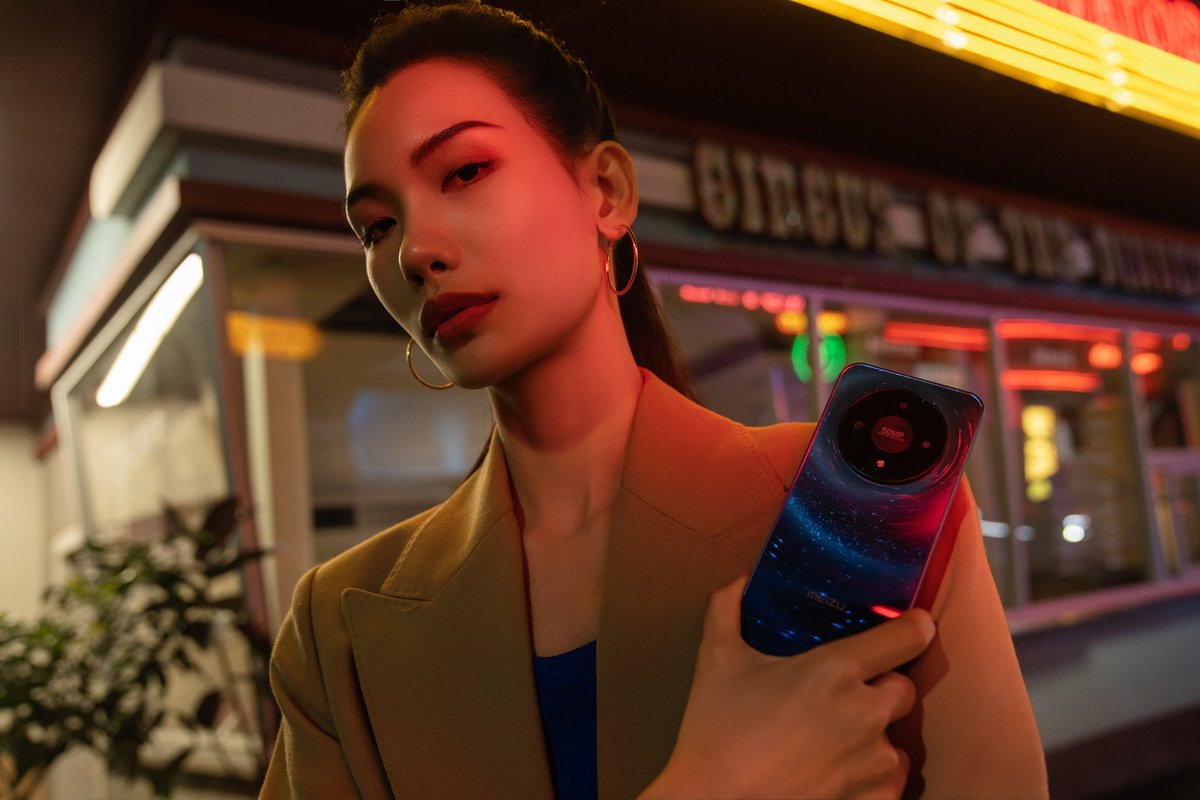 MEIZU's tweet image. MEIZU Mblu 22 pro -- Deep Sea Blue
Like a silk galaxy in the deep universe.

#MEIZU #MEIZUmblu22 #MEIZUmblu22Pro #ShotOnMeizu #MobileCinematography #SlowMotion #Portrait #Design #SmartphonePhotography #EverydayElegance #universehasyourback #andriodography