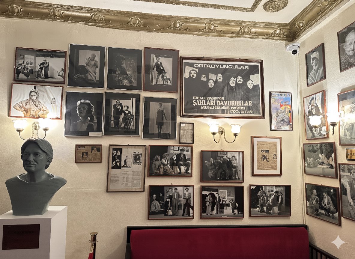 Hepimiz biraz balık,
biraz bahar nezlesi,
biraz şiir,
biraz parasızlık.. 

spotify.link/Ypt13k3eRXb