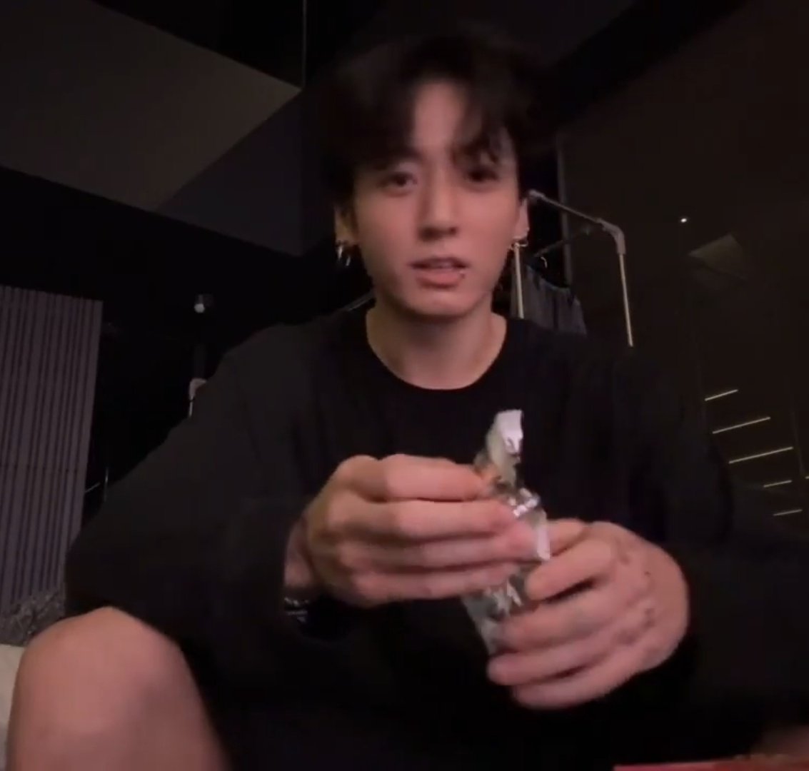 이안찾기 하고나면 멤버들 이름 찾기하고 가족 이름 찾기하고 친구 이름 찾기 하고
정이랑 국 찾아서 반갈 붙이기하고 여튼 걍 맨날 와주라