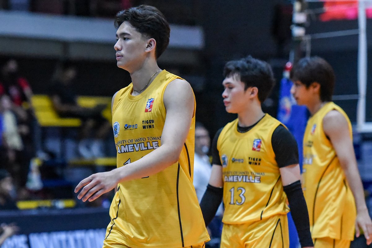 volleytrails's tweet image. JUST IN: The UST Golden Spikers opened their Spikers’ Turf campaign with a straight-sets win over PGJC-Navy (0-2), 25-22, 25-17, 25-21.
🇵🇭 #SpikersTurf #Volleyball
📸 Spikers' Turf