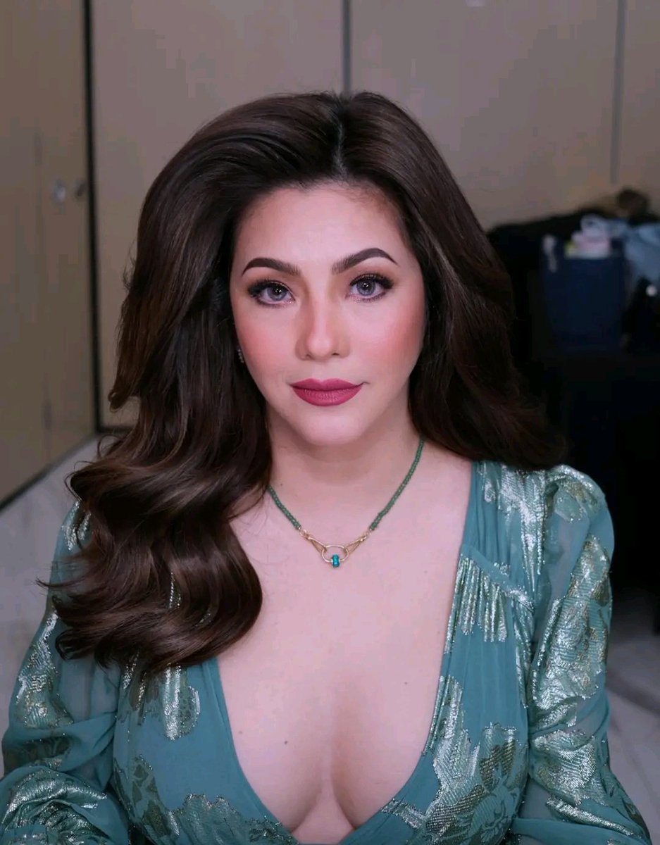 jusko ka ate reg ang hirap naman mag focus kung san titingin😓🫠 APAKAAAA DYOSAAAA🥹💚