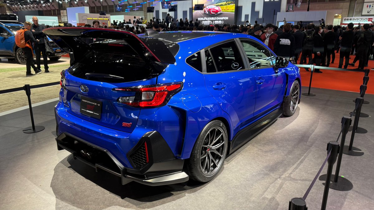 Desde Tokio y casi en directo: Subaru deja muy claro, con el concept e-Performance que la electrificación no es incompatible con las brujerías de STi. Pero, por si acaso, adelanta un nuevo WRX STi con el B-Performance Concept, que de concept ya no tiene ni el nombre. Larga vida!