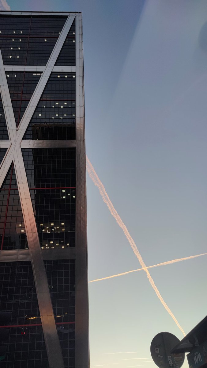 griegodesiloe tweet media