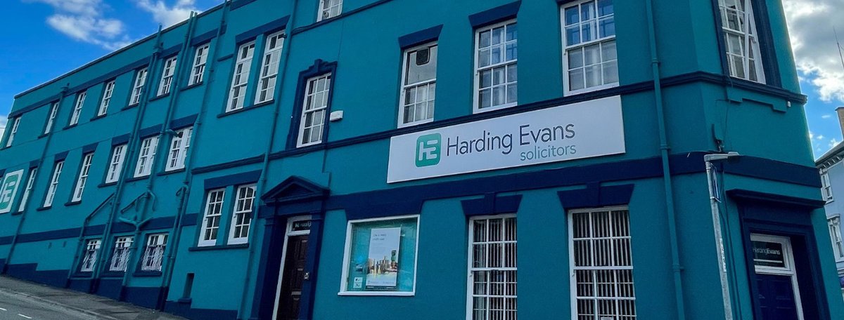 𝐇𝐚𝐫𝐝𝐢𝐧𝐠 𝐄𝐯𝐚𝐧𝐬 𝐒𝐨𝐥𝐢𝐜𝐢𝐭𝐨𝐫𝐬

You can rest assured that your legal matter is in safe hands with Harding Evans's award-winning law firm in Cardiff and Newport.

Find out more here:

hardingevans.com/?utm_campaign=…
