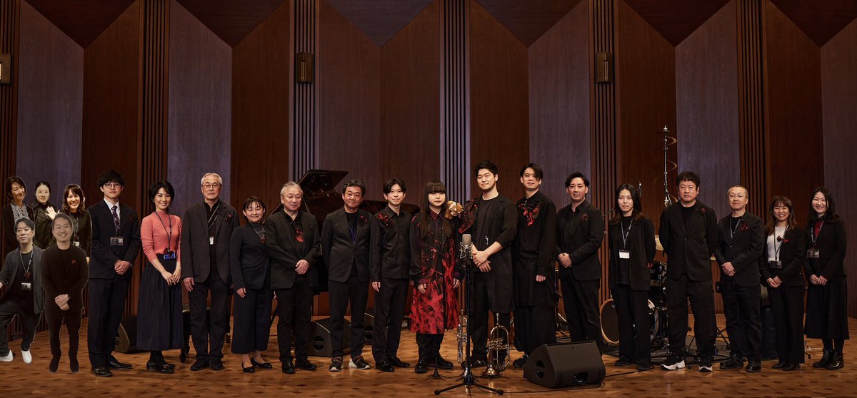 New album “FRAGMENTS”リリースから1週間！
いただいたメッセージ全て読んでいます！ありがとうございます！

大好きなメンバー、チーム、エンジニアの皆さん、そしてご来場いただいた皆様と作った自信作です！ぜひお聴きください！

🎧avex.lnk.to/shutaromatsui_…