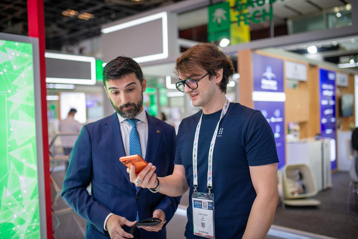 dotLumen tweet media