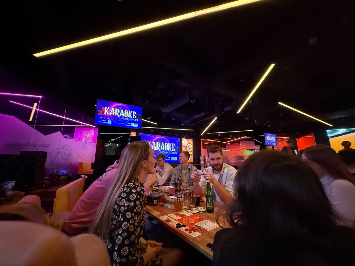 profilsoftware's tweet photo. At Profil Software, we’re not slowing down! 🚀 Projects, conferences, new collabs and more! But we never forget what matters most: our #team. 
Last Friday we hit Kinguin Esport Lounge in Gdańsk for some fun. Among Us, Fortnite, FIFA, Codenames, snacks, drinks &amp; even karaoke! 🎤 https://t.co/zB4k9ne11K