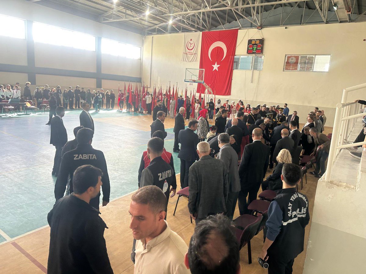 Cumhuriyetimizin 102. yılı kutlu olsun 🇹🇷
Başta Gazi Mustafa Kemal ATATÜRK olmak üzere, tüm Şehit ve Gazilerimizi rahmet, minnet ve şükranla anıyoruz.
#29EkimCumhuriyetBayramı