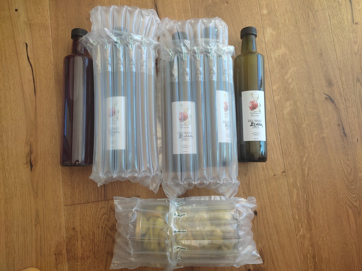 ♈Elma sirkesi muhteşem bir besin
Organik elmadan elde edilen sirke anasından üretilen sirke ise bence ilaç.
Ören'de kendine yetecek kadar üretim yapan üst düzey bilgi donanımlı Fatma Hanım'dan alırım.
Faydalanın isterim
Kargolama ciddiyeti ise muazzamdır.
instagram.com/keramos_turunc…