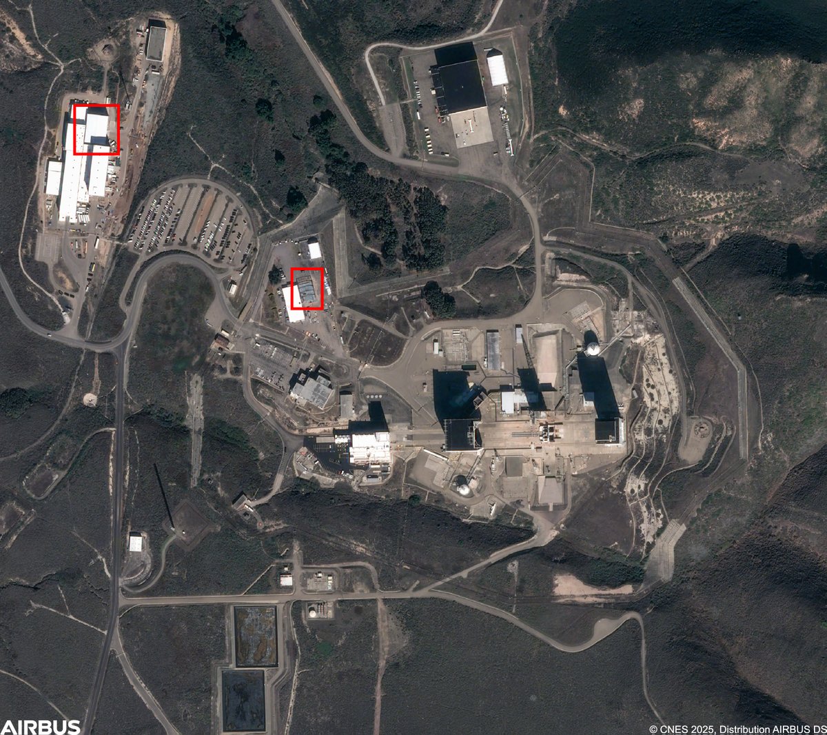 Checking in on SLC-6 at Vandenberg via satellite, there doesn't appear to be much of a rush to overhaul the complex for future Falcon operations.

However two newer structures can be seen (second image).

Full image on <a href="/SoarAtlas/">Soar</a>: soaratlas.com/maps/139526?ba…