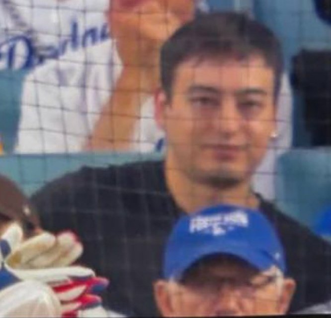 This picture is so damn funny like we're out here searching for him like its a Where's Waldo game and the look on his face says "ah dammit, they caught me in 4k."