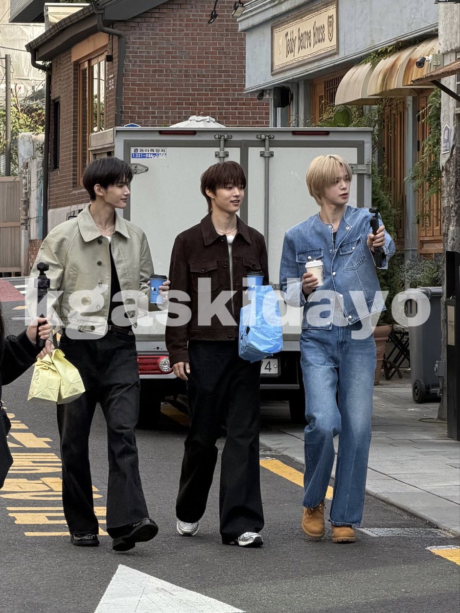 머리색이랑스탈도각자의가죽색깔로해서너무이뻐지금완전사랑함