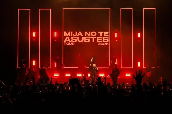 chengming_huang's tweet image. 𝗕𝘂𝗶𝗹𝘁 𝗳𝗼𝗿 𝘁𝗵𝗲 𝗥𝗼𝗮𝗱: 𝗚𝗹𝗼𝘀𝗵𝗶𝗻𝗲 𝗟𝗘 𝗦𝗲𝗿𝗶𝗲𝘀 𝗣𝟯.𝟵𝟭𝗺𝗺 - 𝗧𝗵𝗲 𝗧𝗼𝘂𝗿𝗶𝗻𝗴 𝗣𝗿𝗼𝗳𝗲𝘀𝘀𝗶𝗼𝗻𝗮𝗹'𝘀 𝗦𝗲𝗰𝗿𝗲𝘁 𝗪𝗲𝗮𝗽𝗼𝗻!Yoyo@gloshine.cn#Gloshine #LEDscreen #bigstage #rentalleddisplay #audiovisual #creativedesign #outdoorevents #concerts