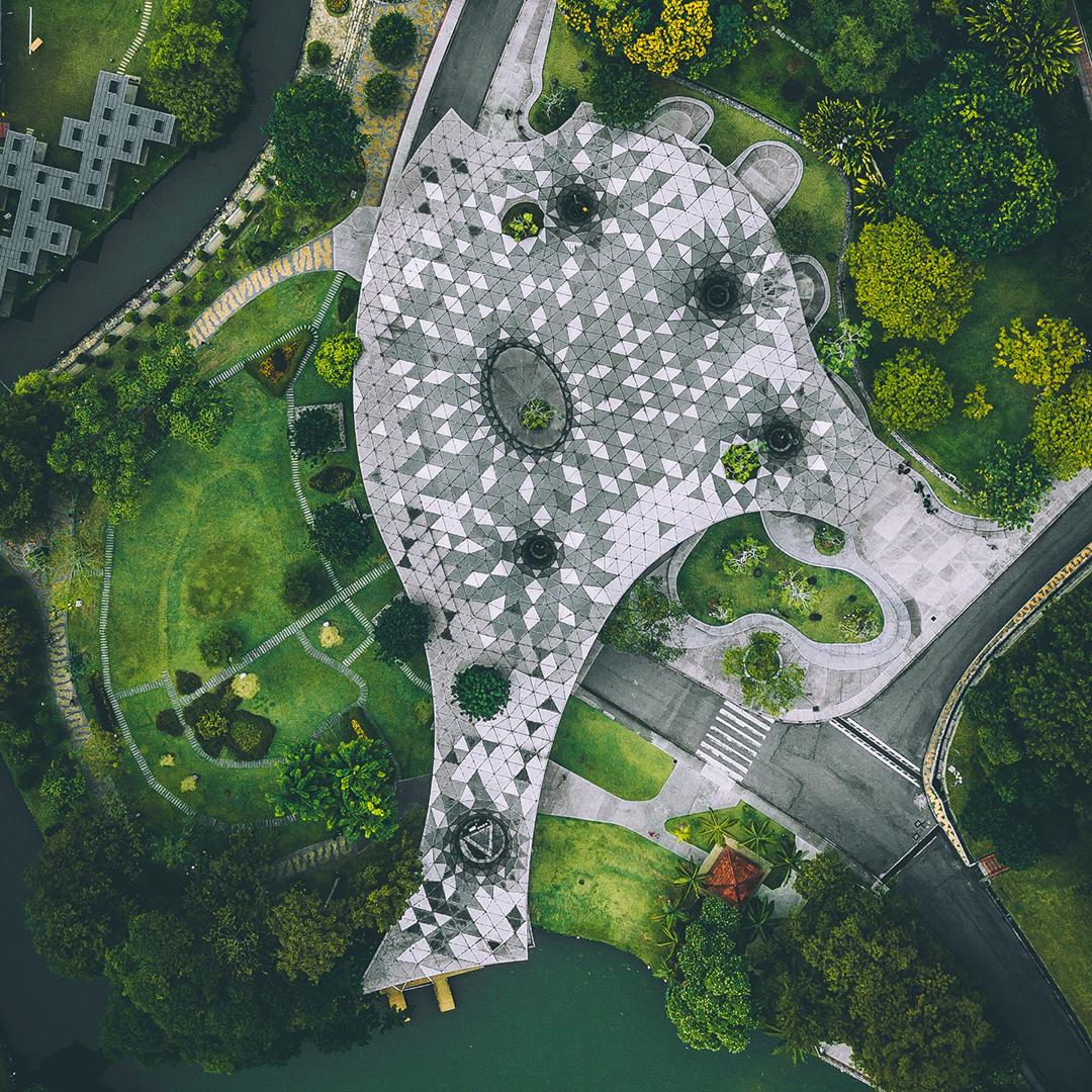 Architect_Home's tweet image. What IS the Difference between Green Architecture and Sustainable Architecture ?

Find out here.....shorturl.at/jtzsb   😎