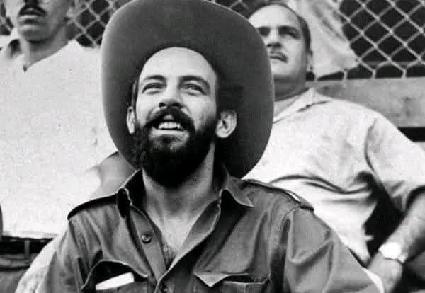 💥 RECORDANDO A CAMILO CIENFUEGOS GORRIARÁN 🇨🇺, EL HÉROE DE YAGUAJAY‼️

Camilo Cienfuegos Gorriarán (Lawton, 6 de febrero de 1932 - Cuba, 28 de octubre de 1959). 
#TenemosMemoria
#BMCGuatemala