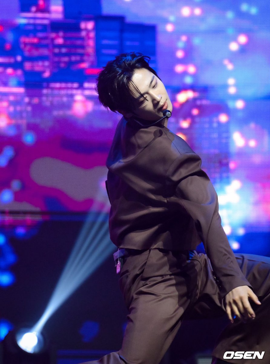 yha99922's tweet photo. [사진]김요한, '움직이는 조각' (출처 : 네이버 연예)

 https://t.co/CiQyc83s8p

#김요한 #KIMYOHAN https://t.co/Ho3klW01xk