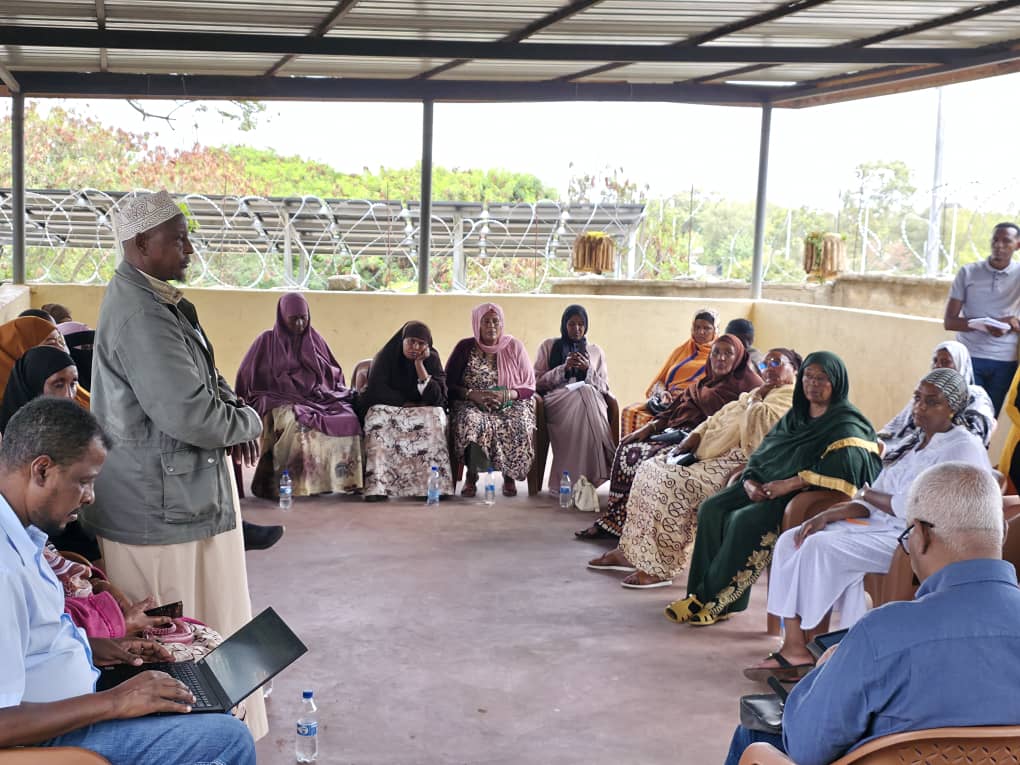 #IGADMigration 

IGAD is conducting a #4days monitoring visit at Ethiopia – Kenya Cross border, as part of the SIMPI Initiative, designed to strengthen migration policy implementations efforts at the Kenya-Ethiopia Cross Borderlands of Moyale Moyale within the Marsabit Moyale