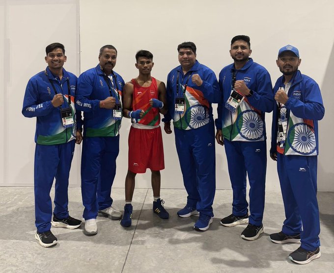 airnews_pune's tweet image. बहरीनमधील मनामा इथं झालेल्या २०२५ च्या आशियाई युवा क्रीडा स्पर्धेत सहा भारतीय मुष्टीयुद्ध अंतिम फेरीत दाखल.   

उपांत्य फेरीत अत्यंत चुरशीच्या लढतीनंतर अनंत देशमुखने ६६ किलो वजनी गटात कांस्यपदक जिंकले. 

 #AsianYouthGames #BFI #TeamIndia #Boxing🥊