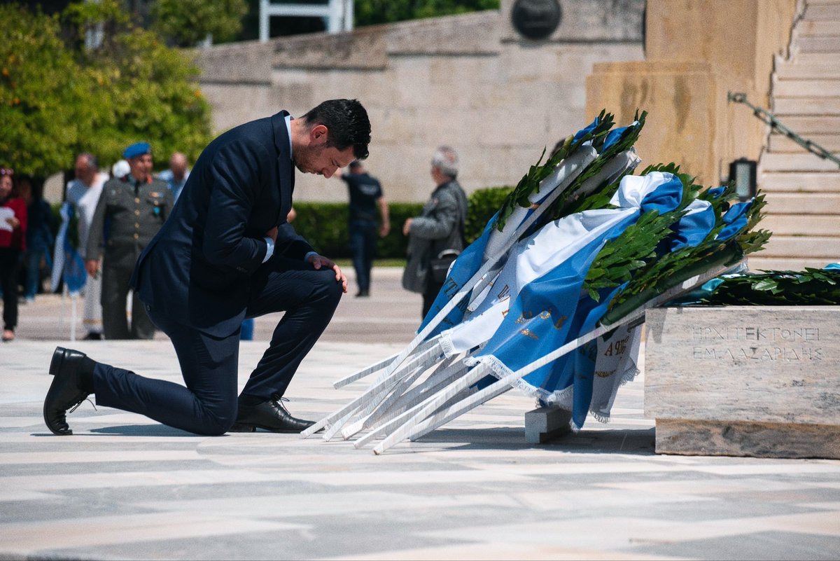 odyvid's tweet photo. Πατριδοκαπηλοι ελαδεμπορες https://t.co/2z5GoIstlO