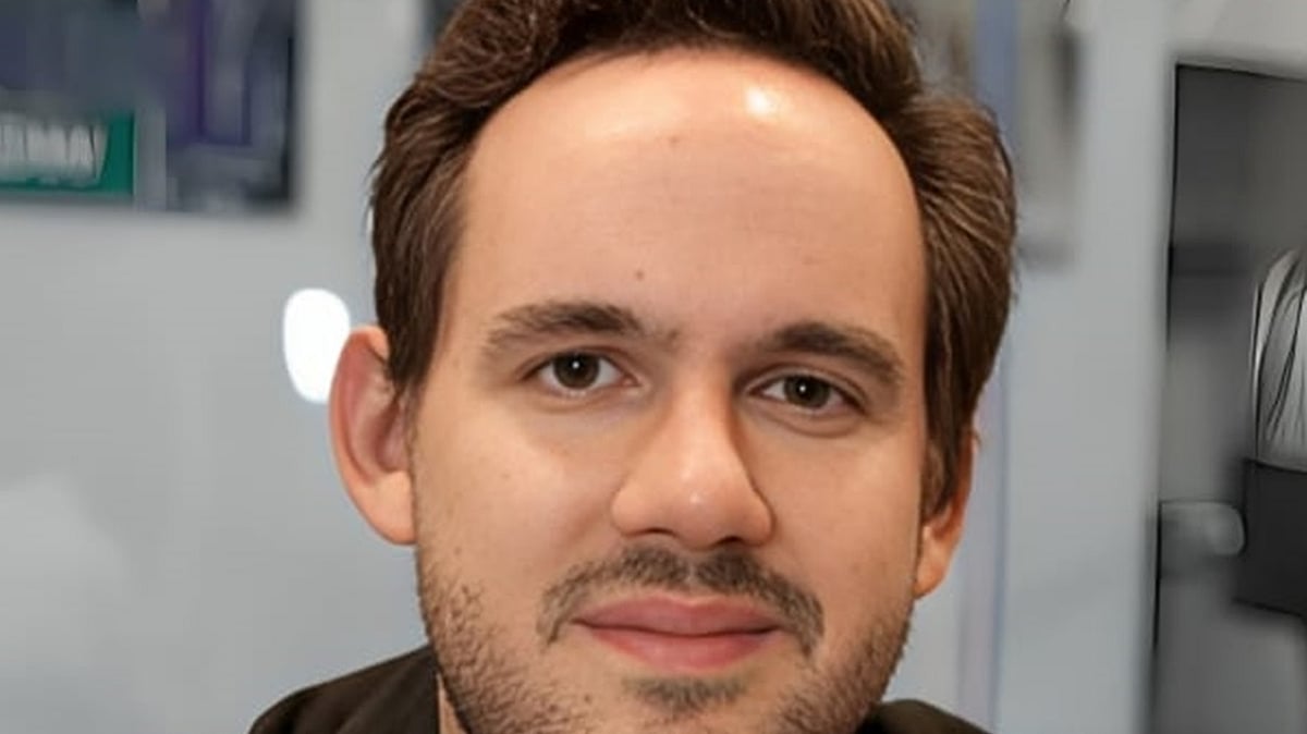 abhinavaduri9's tweet image. #Lucifer’s storyteller Mike Costa arrives for #Hyderabad Comic Con 2025, bringing creative vibes and excitement.
The man behind #Lucifer & #Godzilla comics praises Indian cinema — calls #RRR epic, Eega genius, and hopes to team up with SS Rajamouli soon