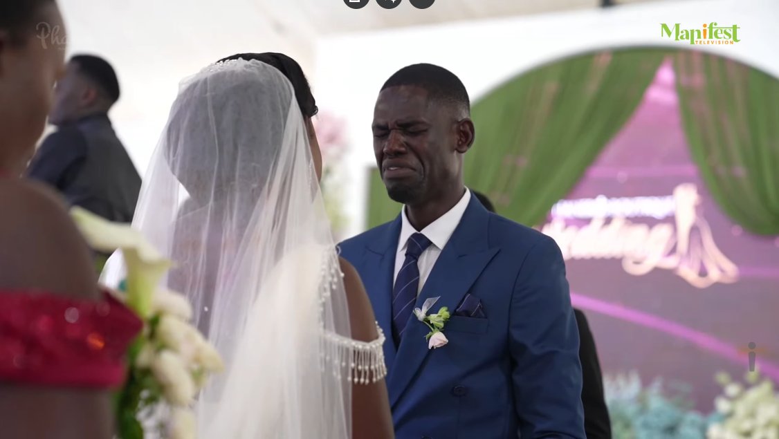 In any relationship, and most especially in marriage, love was never designed to be a reward for good behaviour.
#PhanerooDevotion