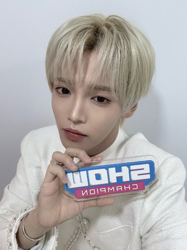 showchampion1's tweet image. 잠시 #장한음 에게 꾸짖음 갈!! 하겠습니다.
#장한음 왜 밥 안 먹었어
쇼챔은 이 소식 듣고 너무 슬펐어
밥 먹어야지…
쇼챔 화면 속 #장한음 너 제일 예쁘게 나오잖아.
#CARTOON 찢고 나오셨잖아.
#쇼챔피언 은 안 괜찮아…
이 소식 듣고 하루 식사 걸렀어
한 끼만 먹는다는 한음이가 너무너무…