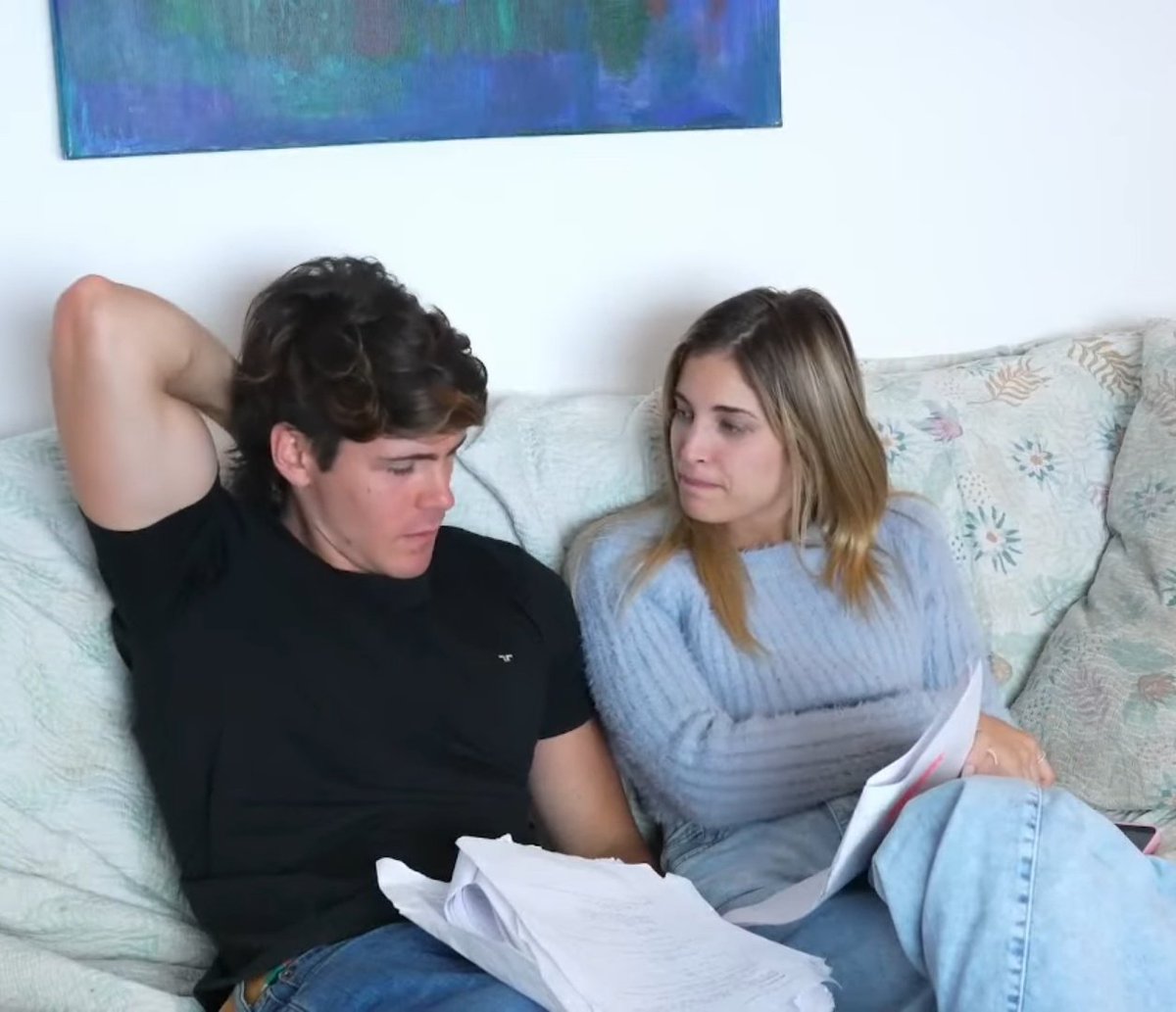 Si Martina, yo también lo miro asi a Marcos... 
#MARCOSENYOUTUBE