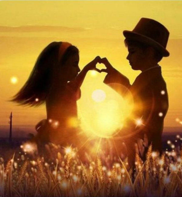 عليك أن تقبض على إنسانيتك حين يرخون عنها قبضاتهم وعليك أن تكون إنساناً في داخل ذاتك قبل أن تكون ذكياً وغنياً ومثقفً فكل الأشياء تسقط جميعها إن سقطت إنسانيتك …!🕊