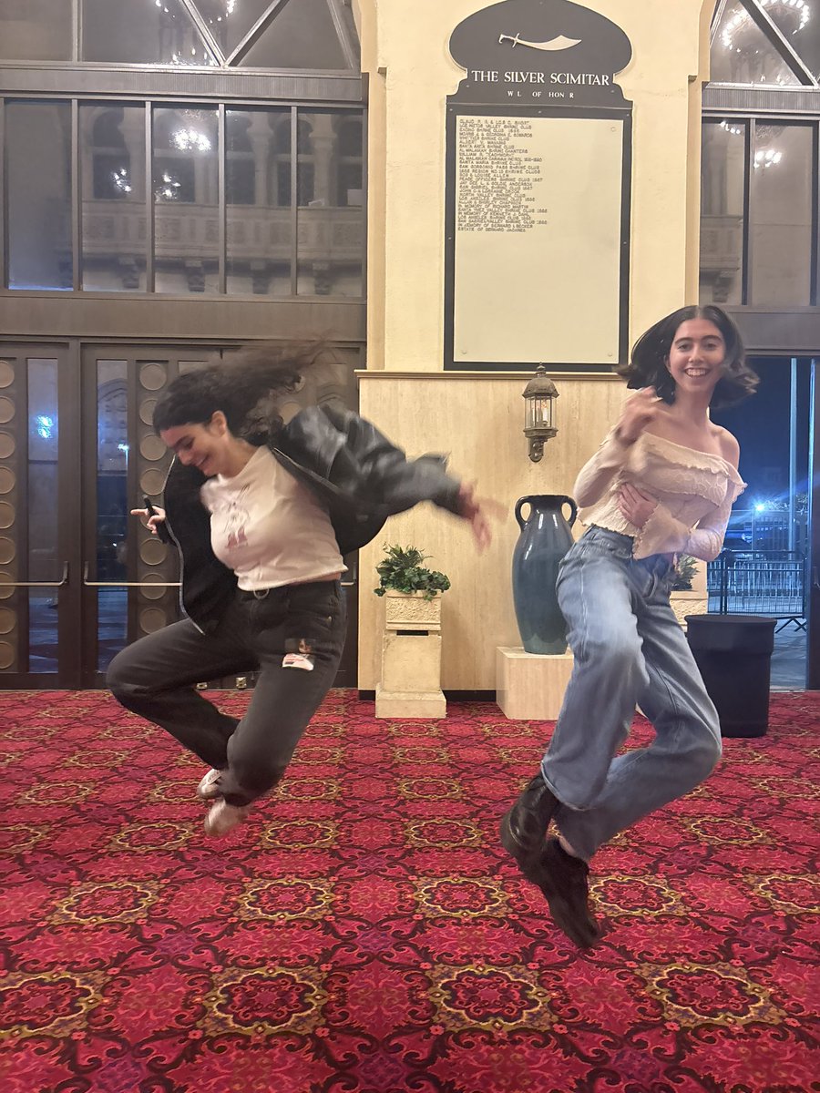 watch1ngitfall's tweet photo. pt 14: #jumpingforjoy at devsombr la n1 (except lei ate me up) https://t.co/Vc3fyF3oZo