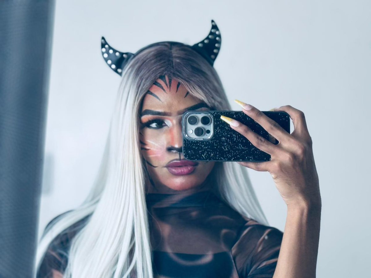 La_keycesex1's tweet photo. Traducido de Español a Ingles

On Halloween I became a sexy feline for you 😈🐯 #كاريزما76 #Chudai #caliente https://t.co/upkXTY120i