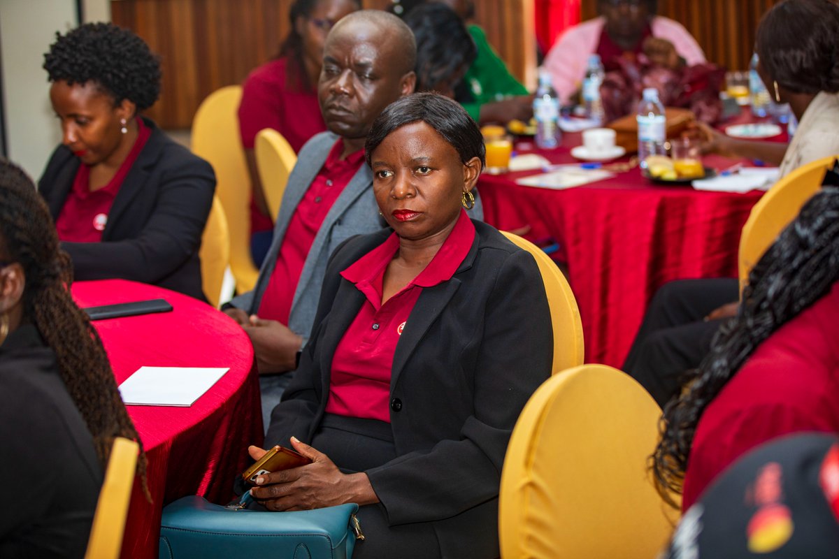 airtelmoneyug's tweet photo. Today, we are at the Fairway Boutique Hotel for the Airtel Easy Float launch, alongside our partners
@FINCA_Uganda and Kuunda. A product that helps agents get a float loan. If you are an agent, this is great news. This is a wonderful product.  #AirtelEasyFloat https://t.co/HOPlgGkh0F