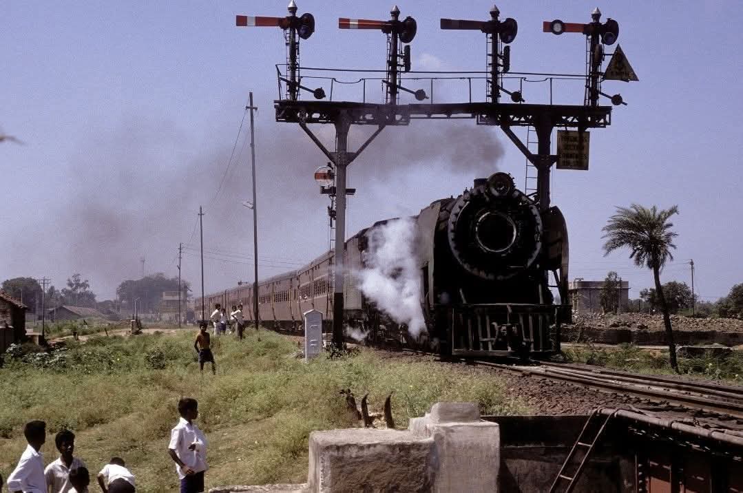 Indian Railways tweet media