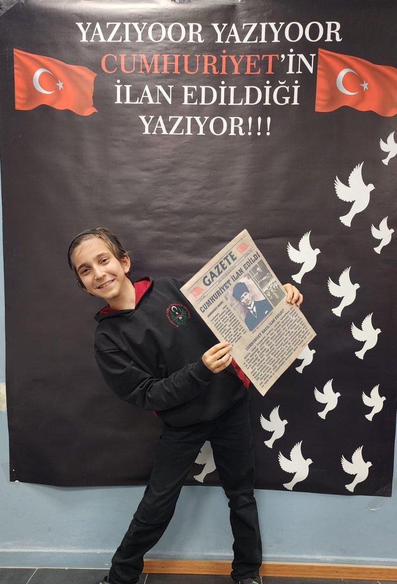 Cumhuriyetimizin 102. yıl dönümü kutlu olsun. Bütün şehitlerimizin ruhları şad olsun. Gazilerimizi minnet ve şükranla anıyoruz. #29Ekim #cumhuriyetbayramı