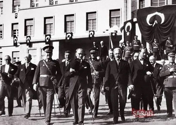 Cumhuriyet, düşüncesi hür, anlayışı hür, vicdanı hür nesiller ister.
Mustafa Kemal ATATÜRK

Cumhuriyetimizin 102. yılı kutlu olsun!