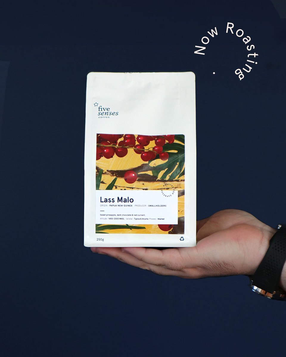 Lass Malo returns! Grown in the lush valleys of PNG’s Eastern Highlands, this coffee is the result of Maureen and Ken’s mission to create opportunities for local farmers through sustainable access and quality. Local-led, community-focused, and full of flavour. ☕