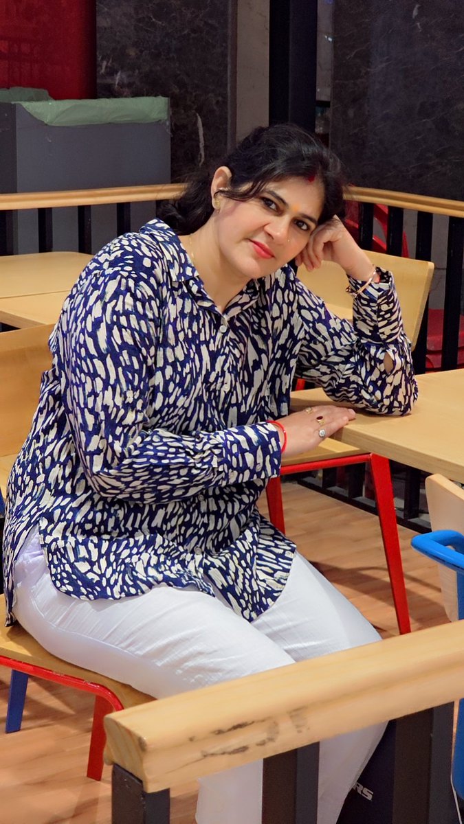 हिम्मत रखो, वक्त जरूर बदलेगा!
#शुभ_दोपहर