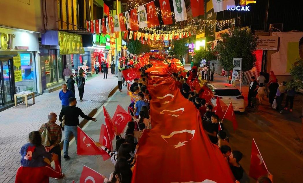Turk24_'s tweet photo. Yurdun dört bir yanında 'Cumhuriyet' yürüyüşü gerçekleştirildi. 🇹🇷 https://t.co/pKs18YNAfy